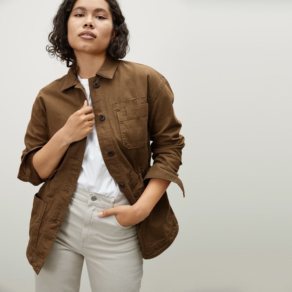 EVERLANE Cinchable Chore Jacket in Walnut - Picture 3 of 8
